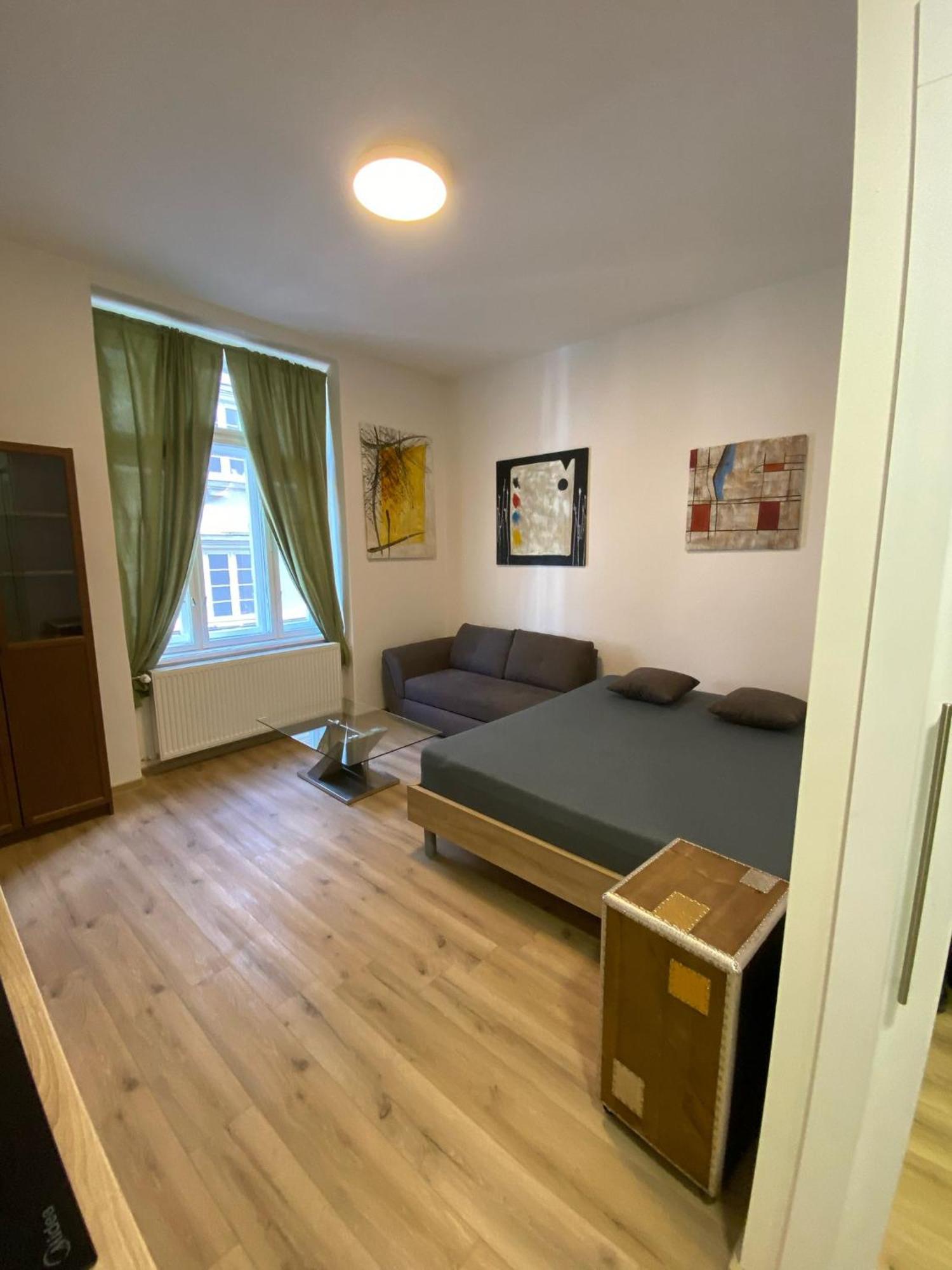 Garsoniera Ostrava City Centr, Na Hradbach 118 Exteriör bild