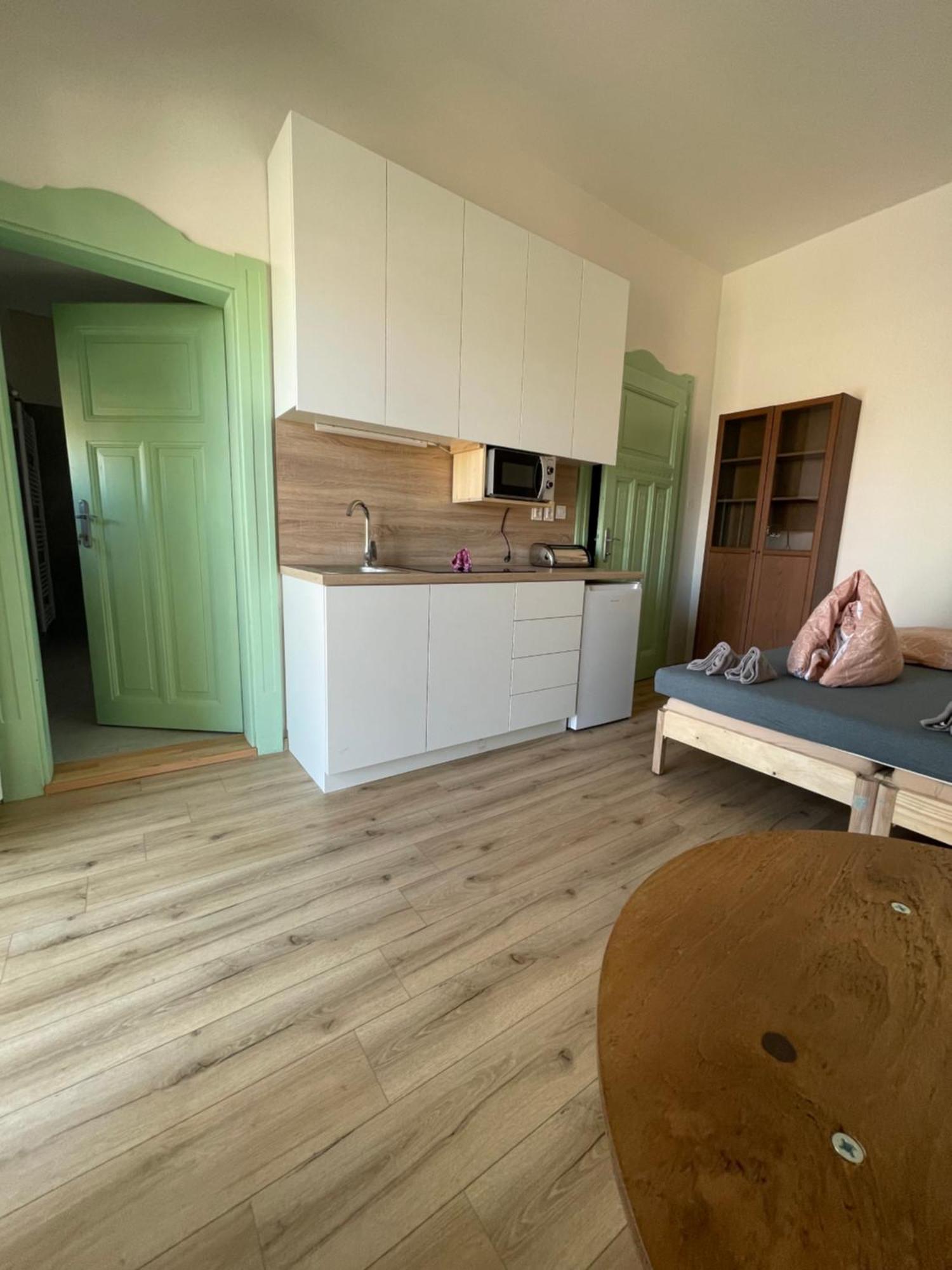 Garsoniera Ostrava City Centr, Na Hradbach 118 Exteriör bild